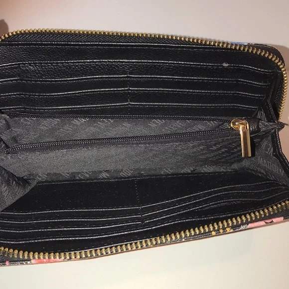 Steve Madden Black Floral accordion Women's Wallet - Picture 11 of 12
